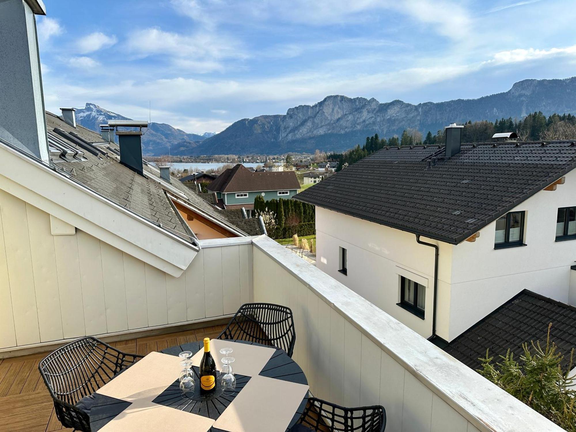 17Er Apartment Mit Sauna Und Privater Garage Мондзее Экстерьер фото